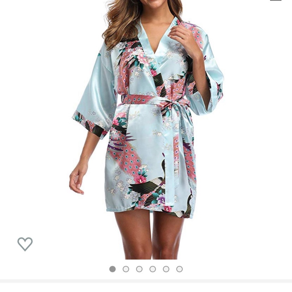 1 bride and 4 bridesmaids robes. brand new.